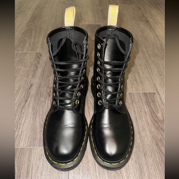 Dr. Martens (Doc Martens) 1460 Vegan Leather - Picture 2 of 5
